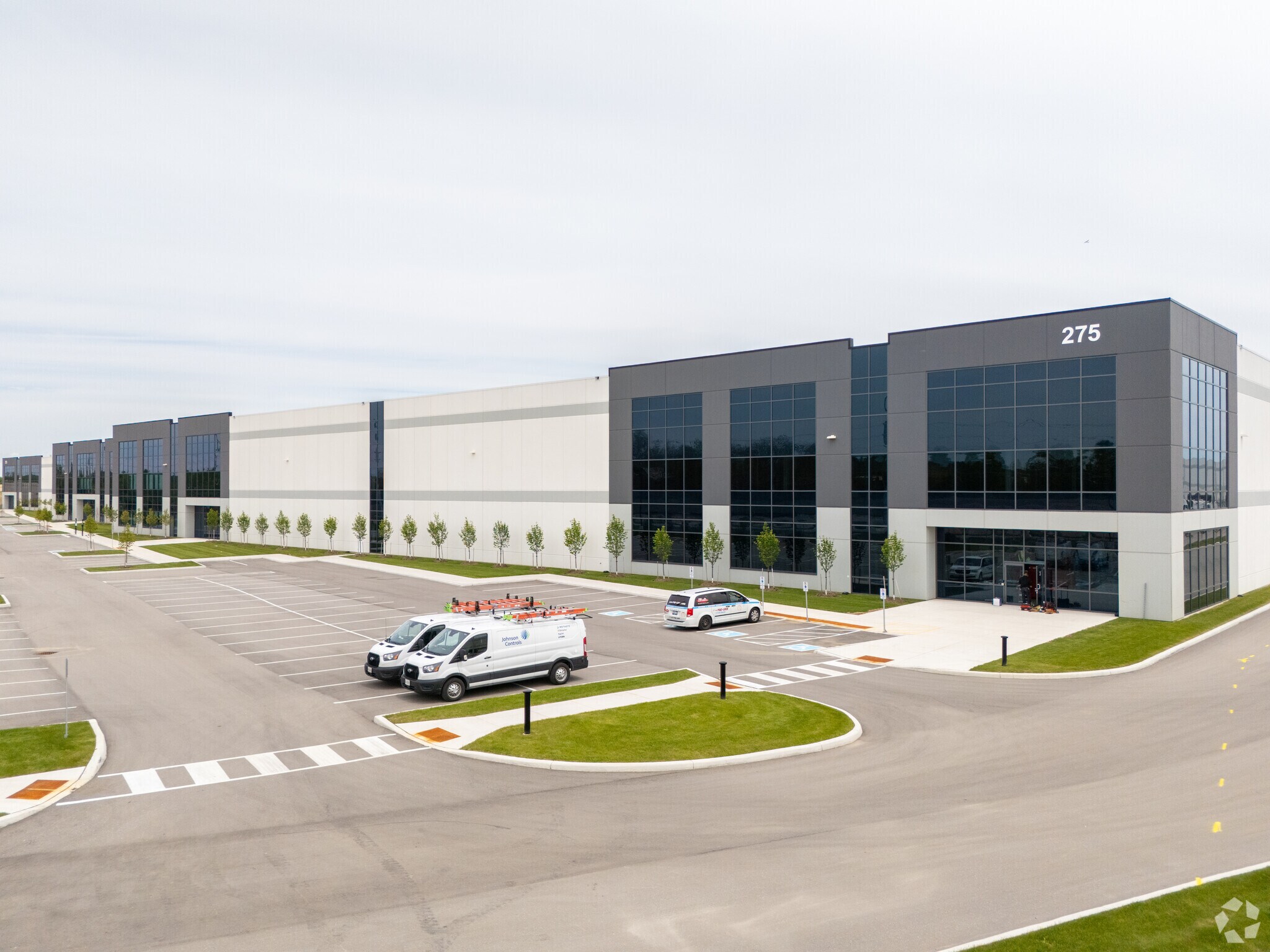 275 Intermarket Rd, Cambridge, ON to rent Primary Photo- Image 1 of 4