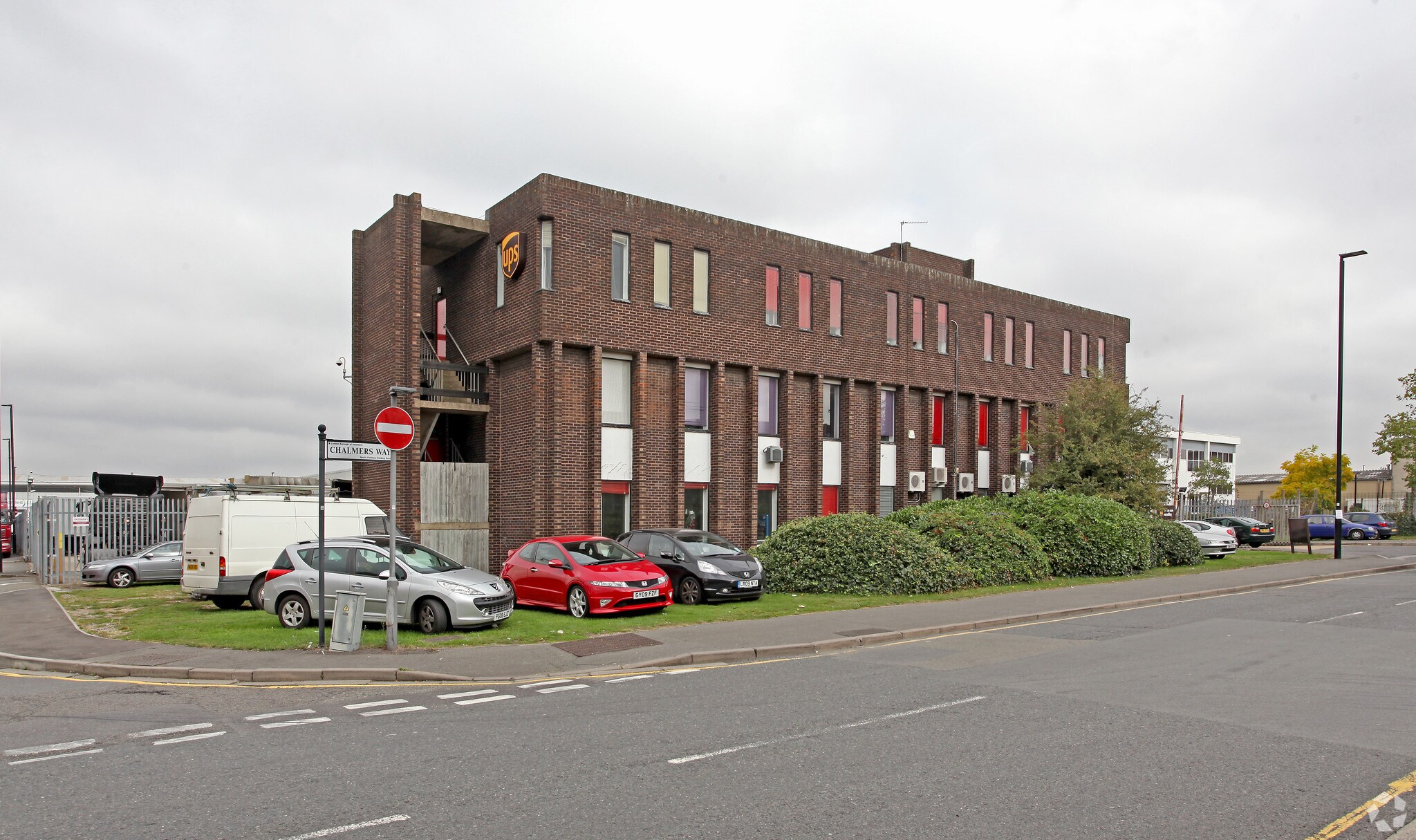 Central Way, Feltham for sale Primary Photo- Image 1 of 1