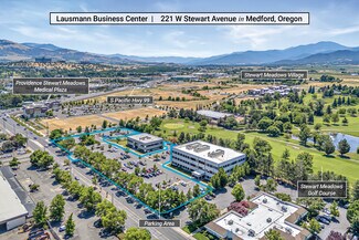 More details for 221 W Stewart Ave, Medford, OR - Office, Office / Medical to Rent