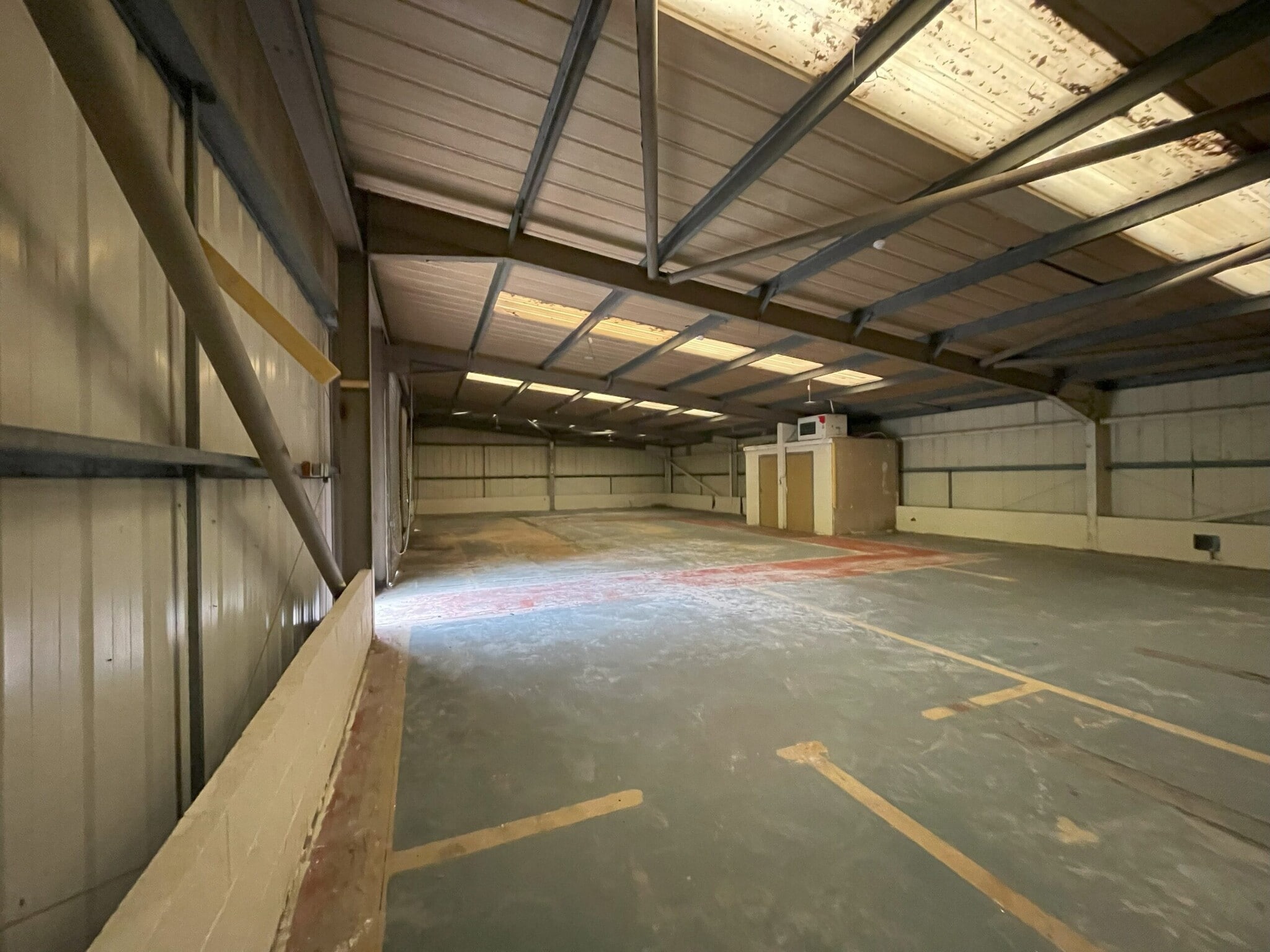 Polbeth Industrial Estate, Polbeth to rent Interior Photo- Image 1 of 4