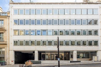 More details for 11-11 Rue Christophe Colomb, Paris - Office to Rent