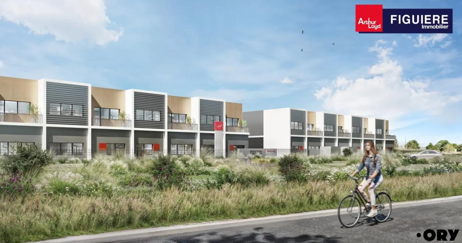 Light Industrial in Marignane for sale Building Photo- Image 1 of 22