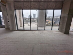 2 Kings Rd, Swansea to rent Interior Photo- Image 1 of 3