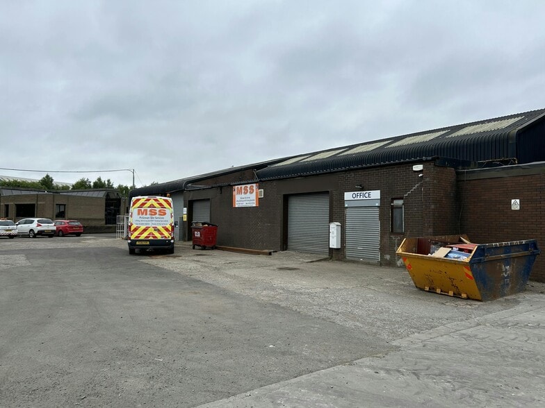 1 Reema Rd, Bellshill to rent - Building Photo - Image 3 of 18