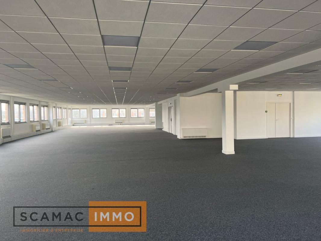 Office in Ris-Orangis to rent Interior Photo- Image 1 of 9