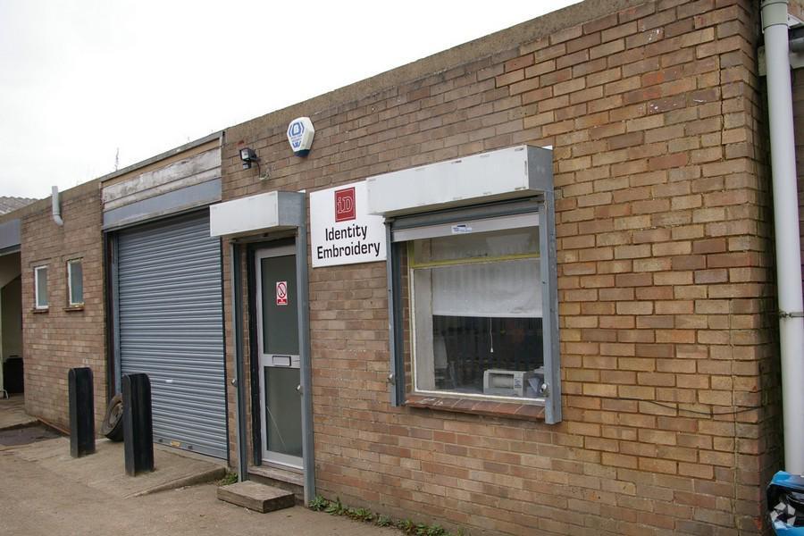 5A Lupton Rd, Thame for sale Primary Photo- Image 1 of 2