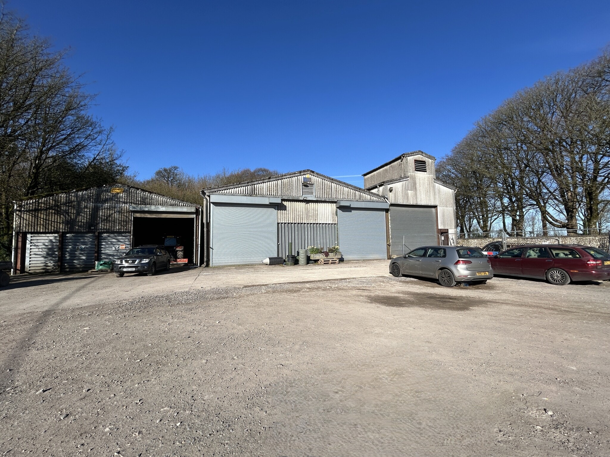 Pertwood Manor Farm, Tisbury to rent Building Photo- Image 1 of 4