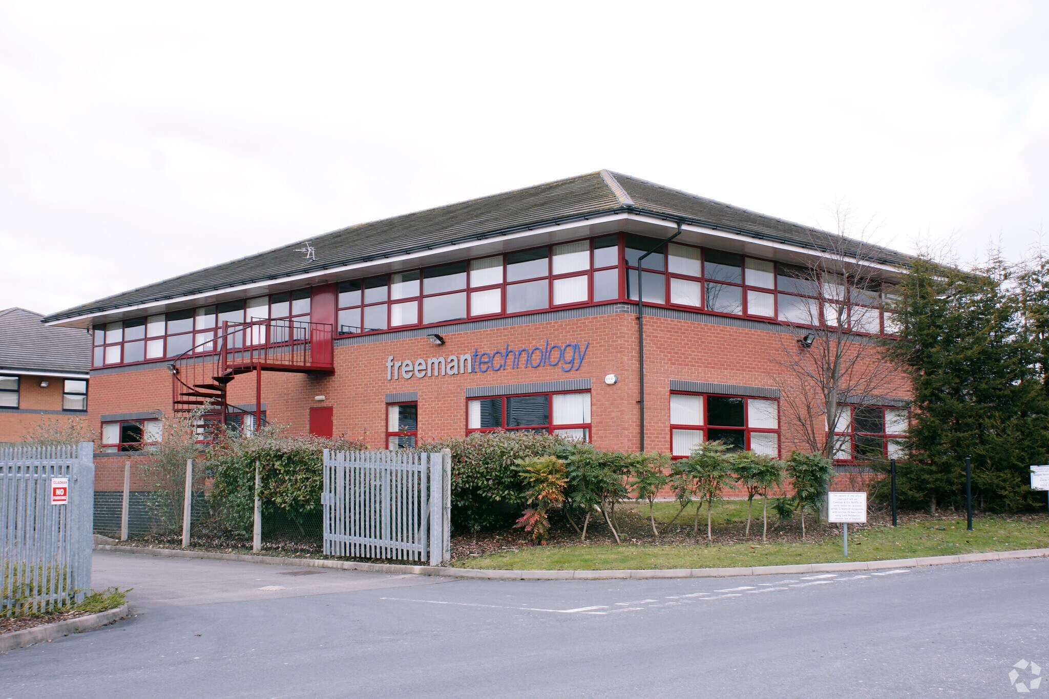 Severn Dr, Tewkesbury for sale Primary Photo- Image 1 of 1