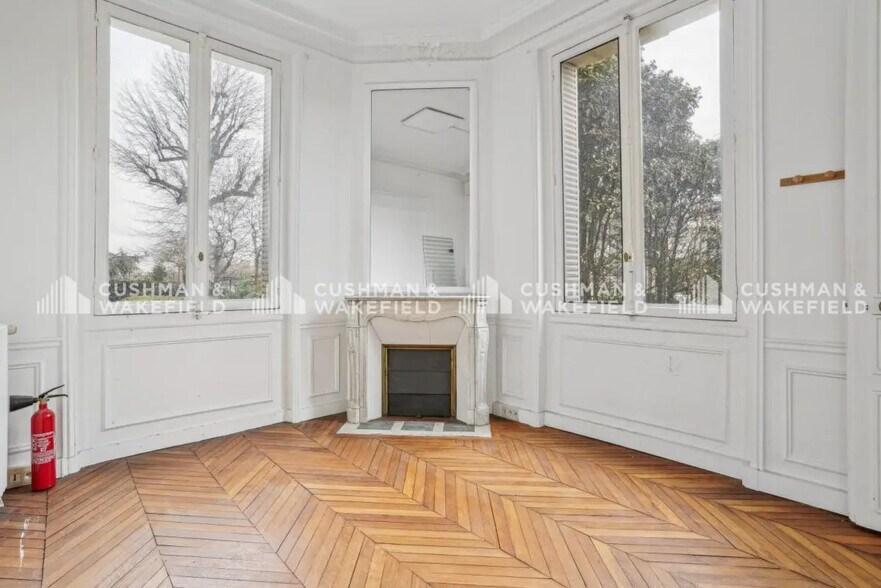 Office in Neuilly-sur-Seine to rent - Building Photo - Image 2 of 6