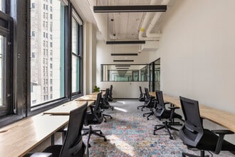 24 E Washington St, Chicago, IL to rent Interior Photo- Image 2 of 14