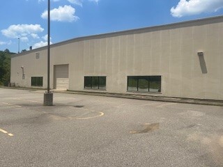 More details for 500 Southridge Blvd, Charleston, WV - Industrial for Rent