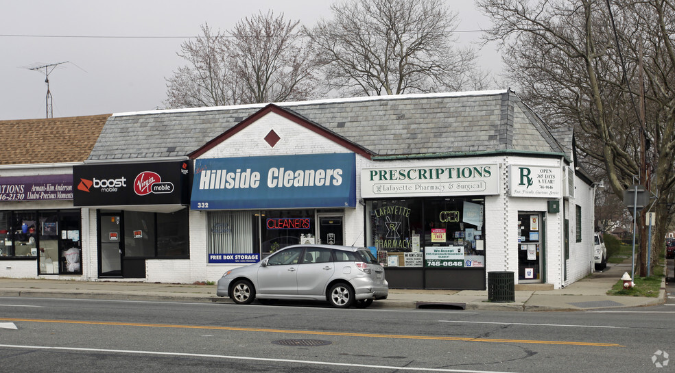 330-332 Hillside Ave, Williston Park, NY for sale - Primary Photo - Image 1 of 1