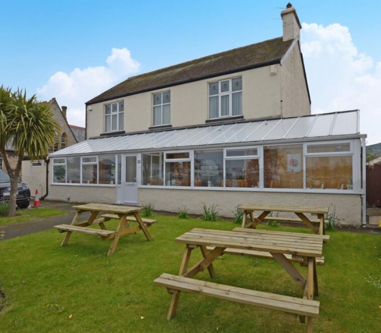 71 Market St, Abergele LL22 7BP UK