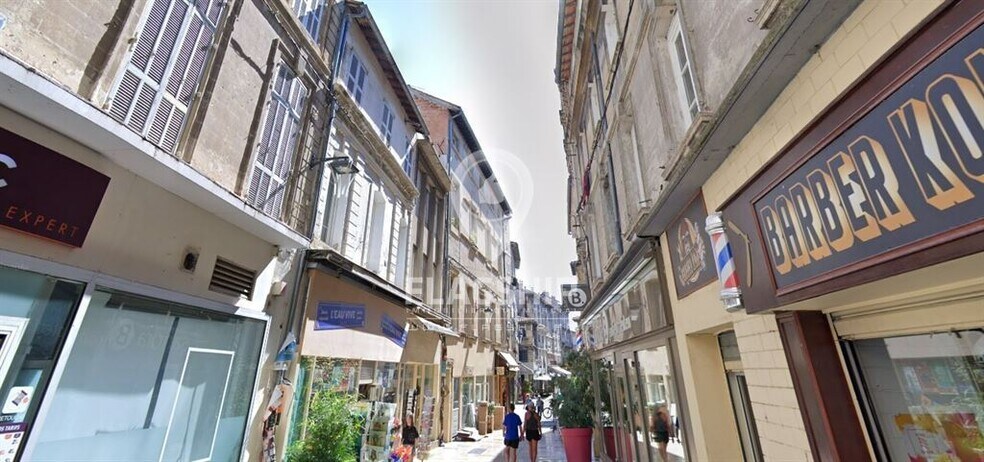 Retail in Avignon for sale - Building Photo - Image 2 of 3