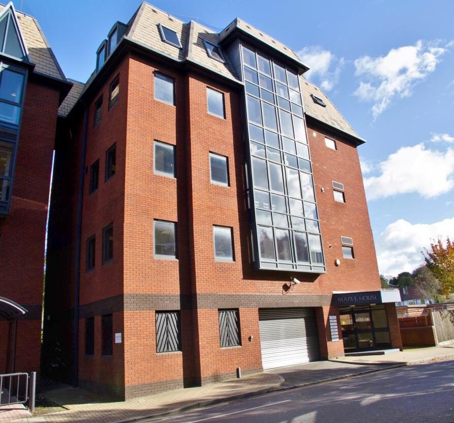 118 High St, Purley for sale Primary Photo- Image 1 of 1