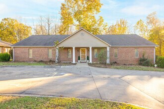 6025 Kentucky Dam Rd, Paducah, KY for sale Primary Photo- Image 1 of 49