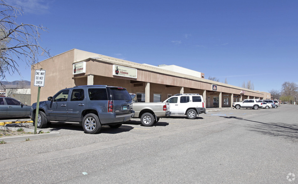 911-997 Central Ave, Los Alamos, NM for rent - Building Photo - Image 3 of 3