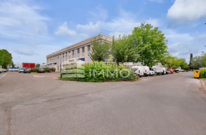 Light Industrial in Aulnay-sous-Bois to rent Building Photo- Image 1 of 10