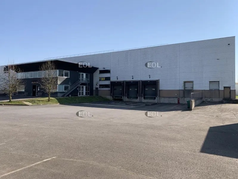 Industrial in Saint-Michel-sur-Orge to rent Building Photo- Image 1 of 12
