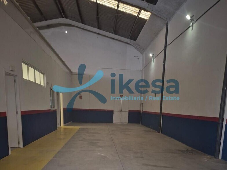 Industrial in Coín for sale - Building Photo - Image 2 of 5