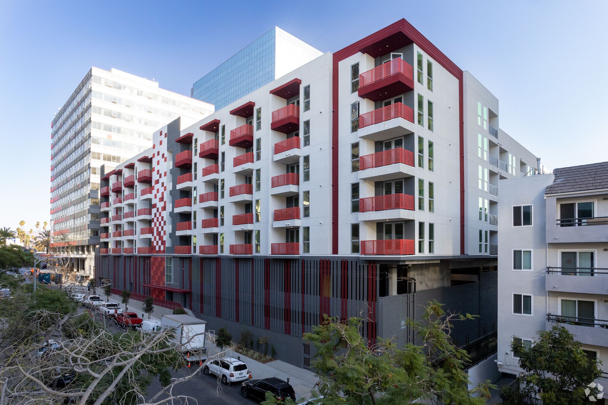 3540 Wilshire Blvd, Los Angeles, CA to rent Building Photo- Image 1 of 5