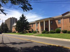 1939 Goldsmith Ln, Louisville, KY for rent Building Photo- Image 1 of 14