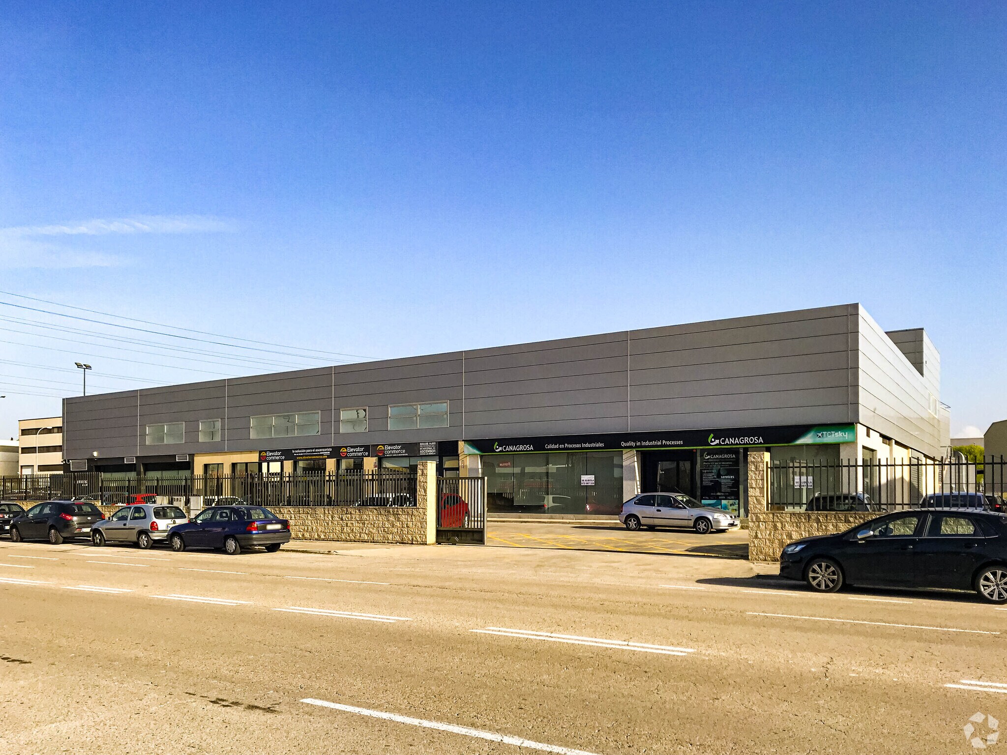 Calle Eratóstenes, 5, Getafe, Madrid to rent Primary Photo- Image 1 of 10