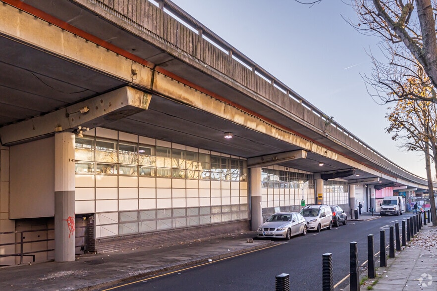 10 Acklam Rd, London to rent - Primary Photo - Image 1 of 9