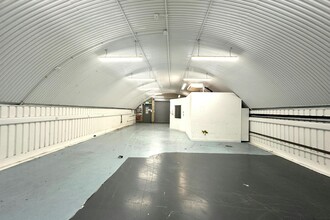 Randolph St, London to rent Interior Photo- Image 1 of 3