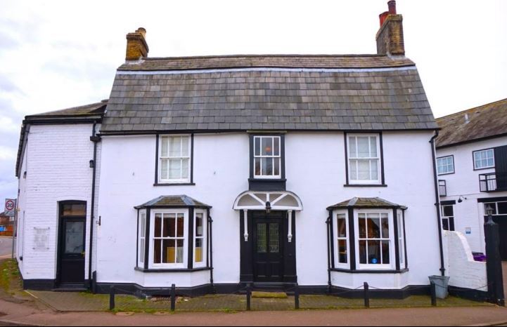 4 London Rd, Biggleswade for sale Primary Photo- Image 1 of 1