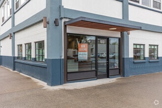 1836 NE 7th Ave, Portland, OR to rent Interior Photo- Image 2 of 15