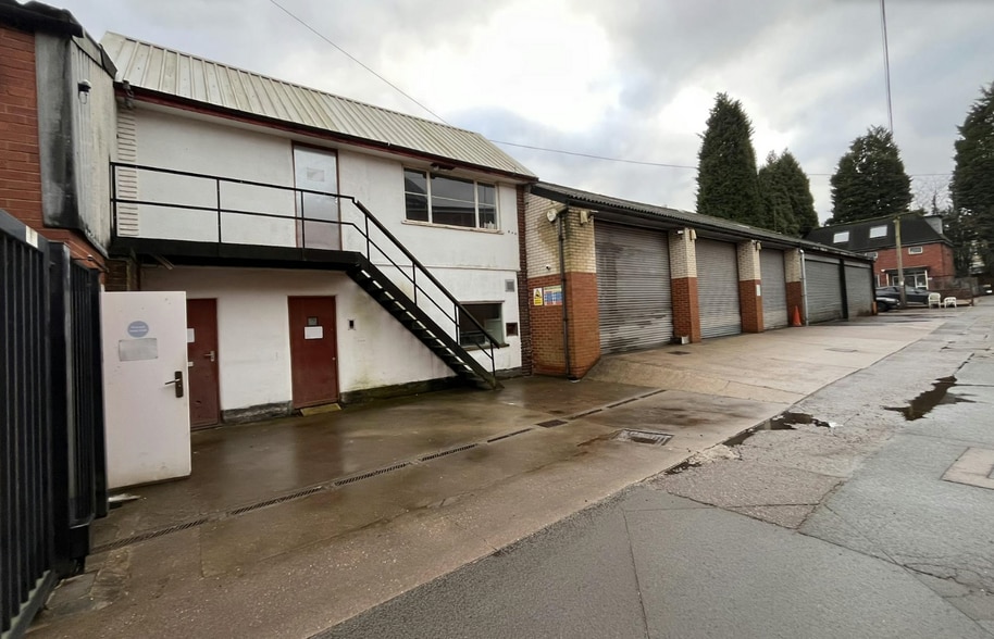 206 Bellingdon rd, Chesham for sale - Building Photo - Image 3 of 3