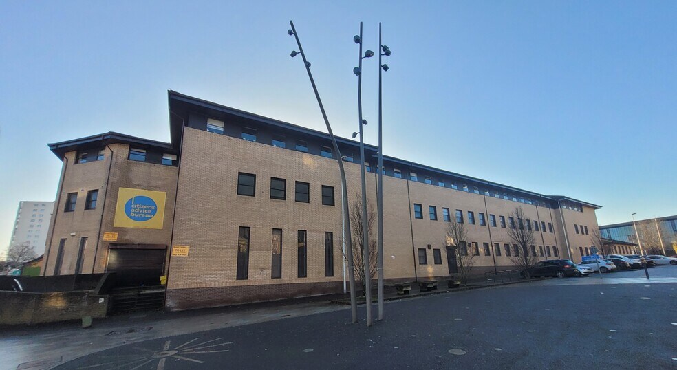 1 Gairbraid Av, Glasgow to rent - Building Photo - Image 1 of 2