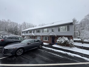 221 Old Concord Tpke, Barrington, NH for rent Building Photo- Image 2 of 3