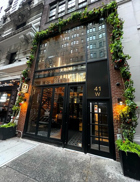 41 W 35th St, New York, NY for sale - Building Photo - Image 2 of 4