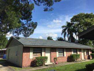 More details for 911 E 108th Ave, Tampa, FL - Residential for Sale