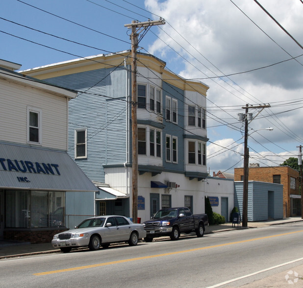 1353 Main St, West Warwick, RI for sale - Building Photo - Image 1 of 1