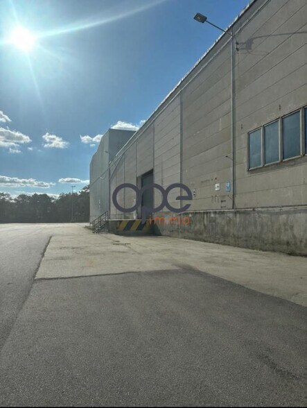 Industrial in Mitry-Mory for sale - Building Photo - Image 1 of 5
