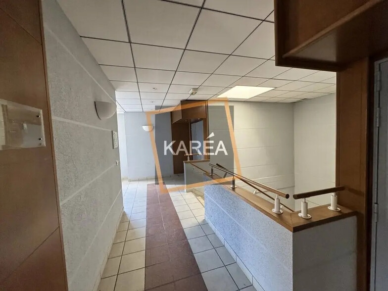 Office in Lognes to rent - Lobby - Image 3 of 5