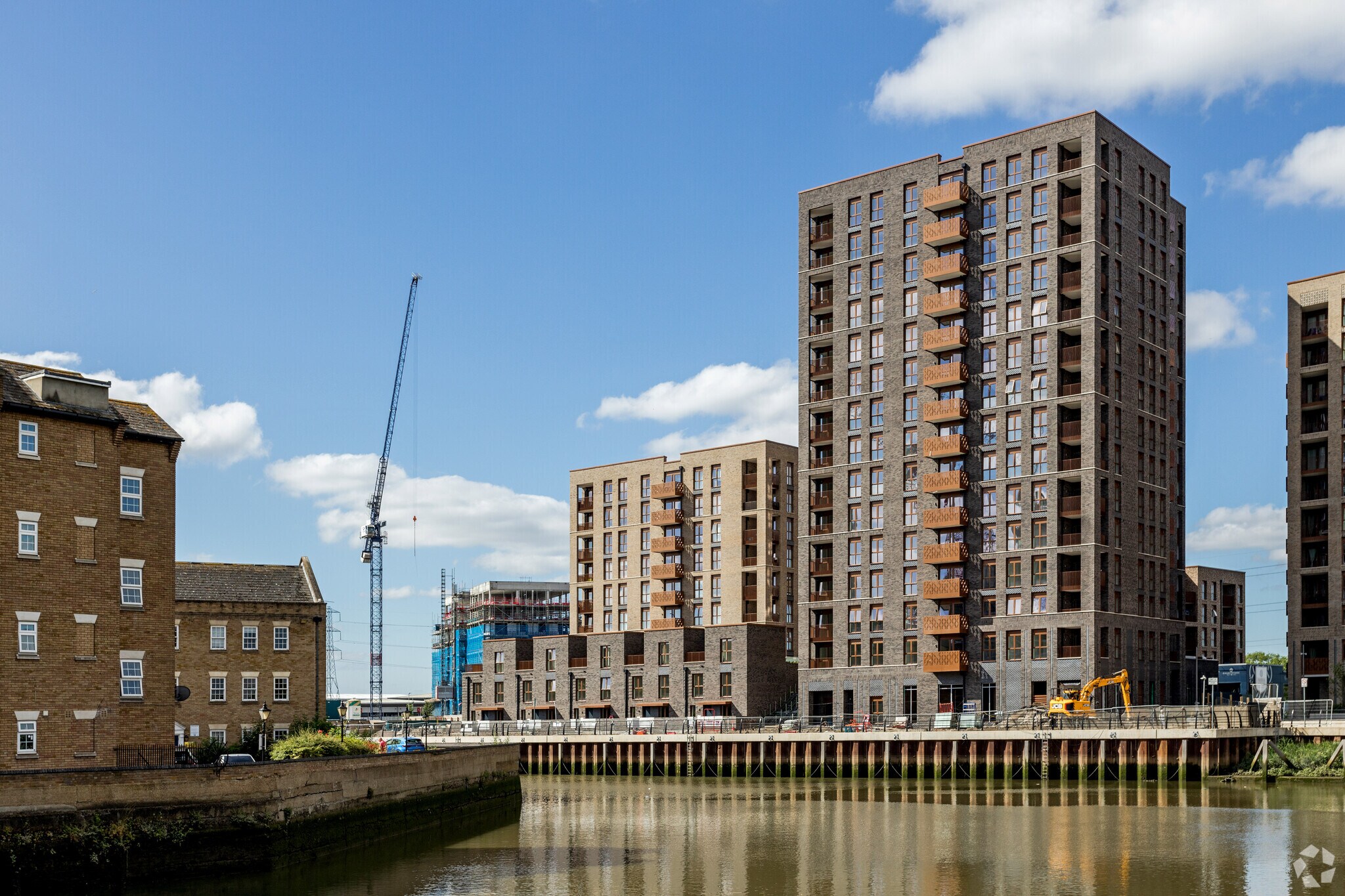 Fresh Wharf Rd, Barking for sale Primary Photo- Image 1 of 1