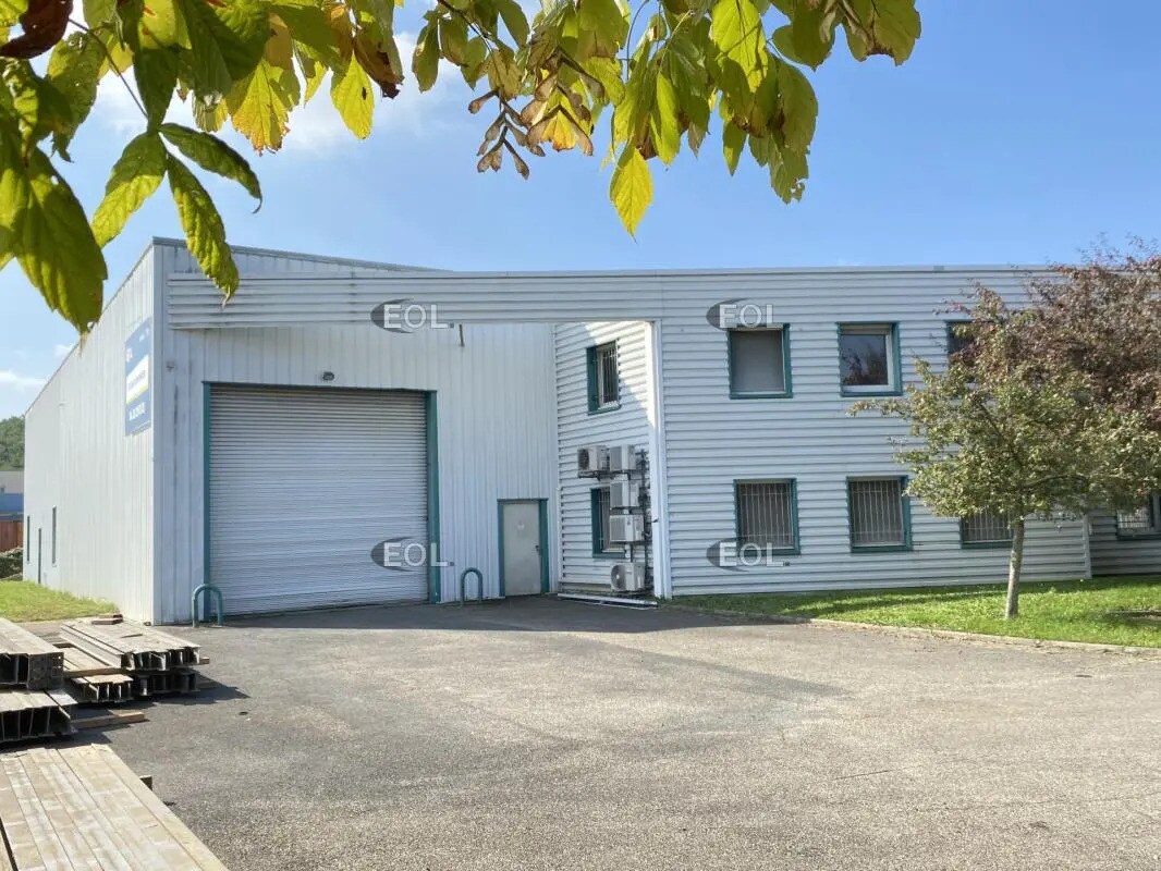 Industrial in Toussieu to rent Building Photo- Image 1 of 9