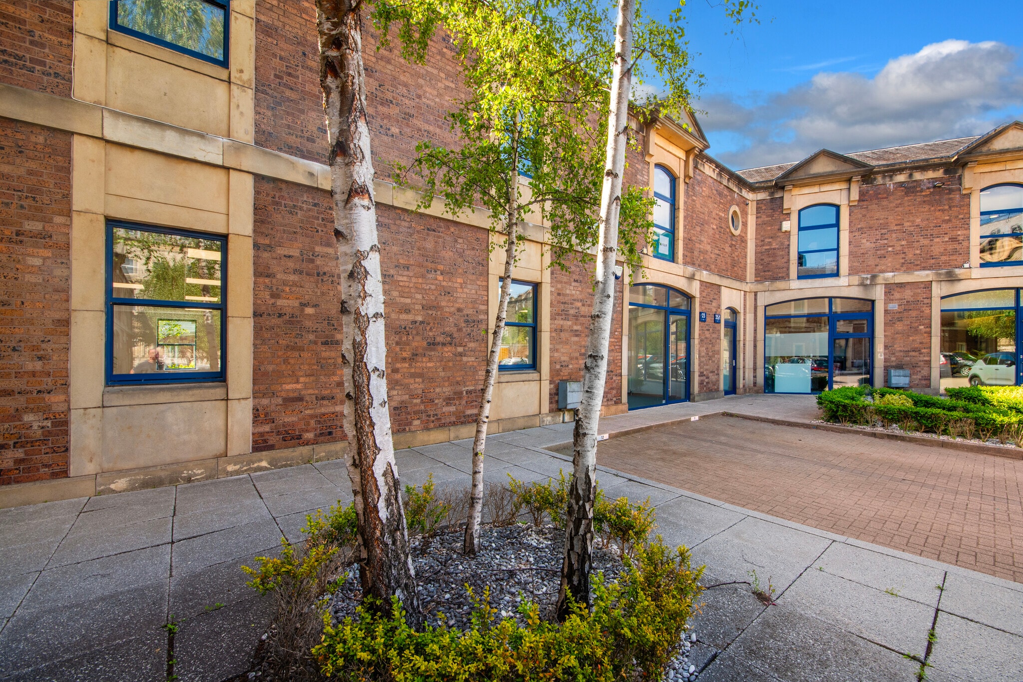 17-21 Henderson Place Ln, Edinburgh to rent Building Photo- Image 1 of 10