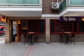 Retail in Madrid, Madrid to rent Interior Photo- Image 1 of 15