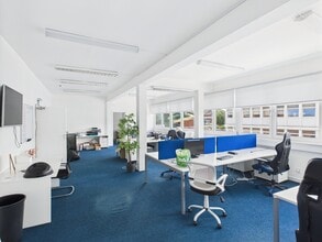 4 Barrack St, Hamilton to rent Building Photo- Image 2 of 2