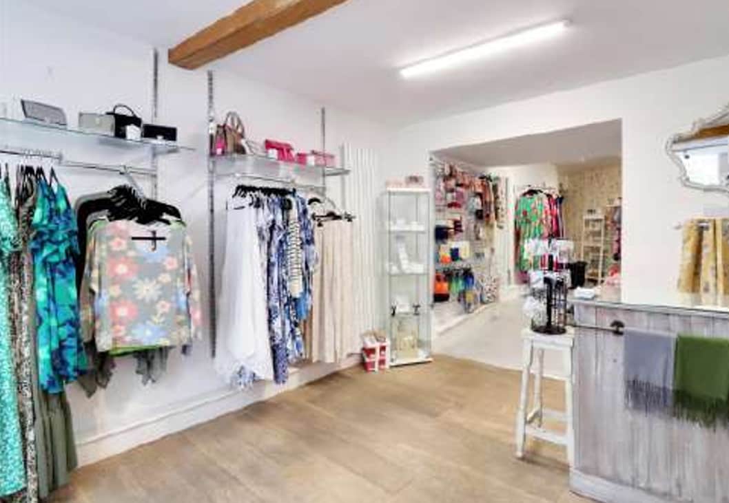 11A South St, Torrington to rent Interior Photo- Image 1 of 5