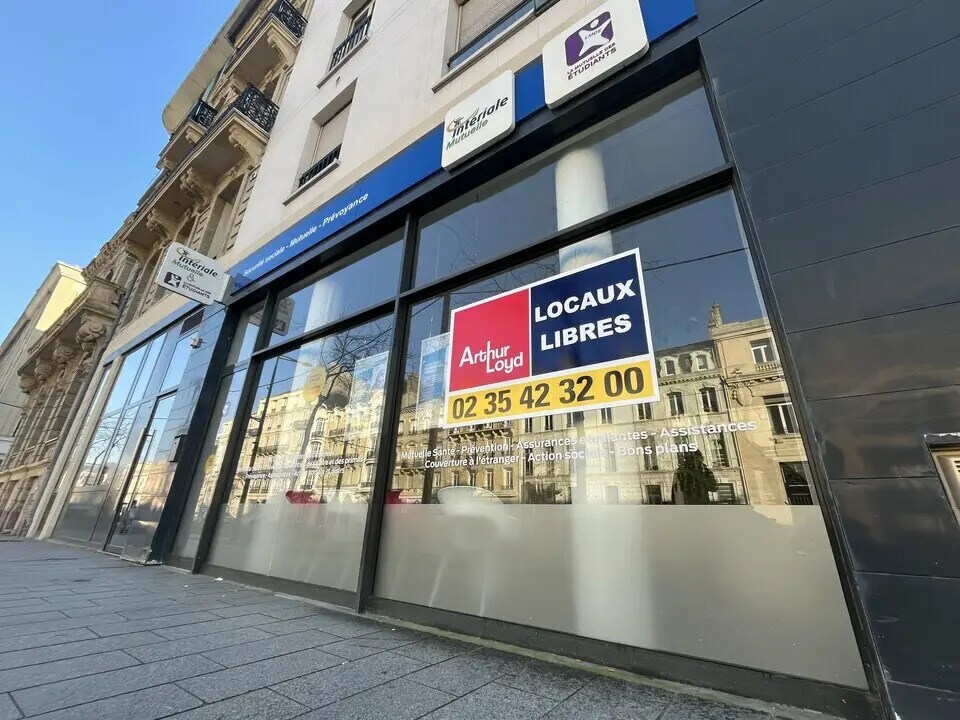 Retail in Le Havre for sale Building Photo- Image 1 of 9