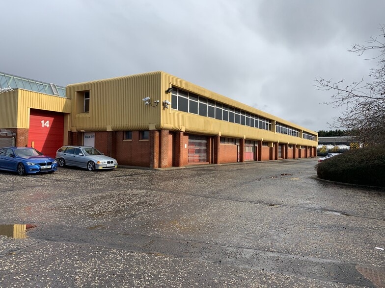 10-14 Hawbank Rd, East Kilbride to rent - Building Photo - Image 2 of 12