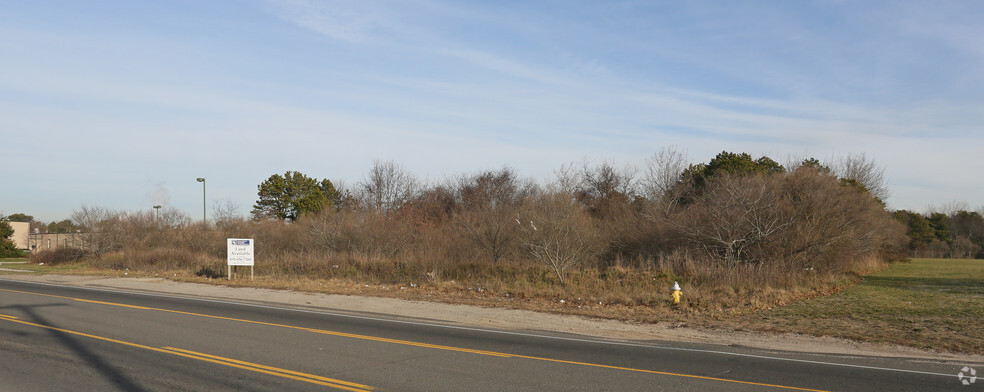 Horseblock Rd, Yaphank, NY for sale - Building Photo - Image 1 of 1