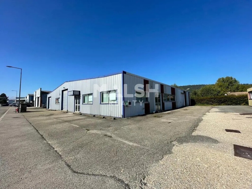 Vente Local d'activités 750 m² - Photo 1