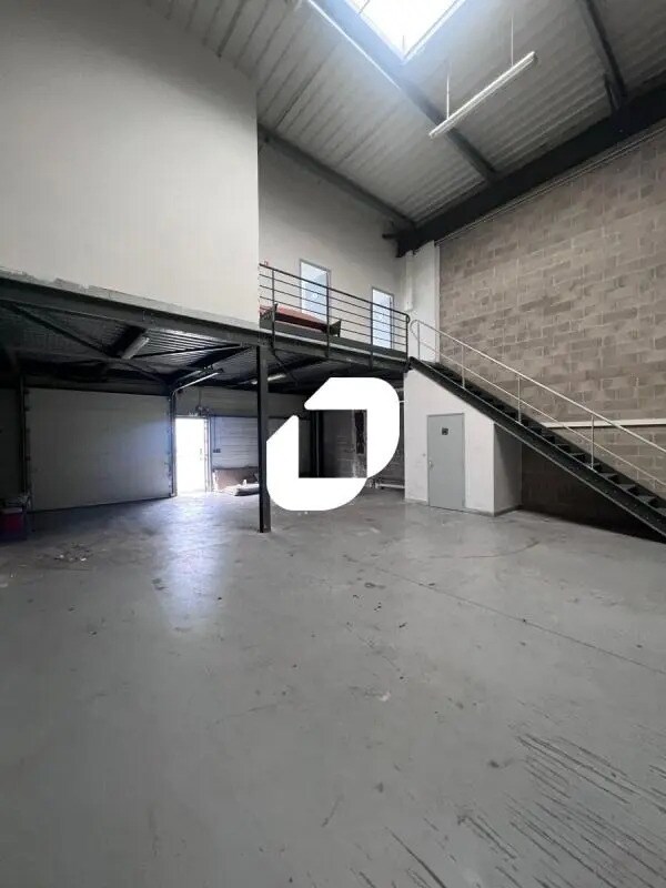 Location Local d'activités 150 m² à 750 m² - Photo 1